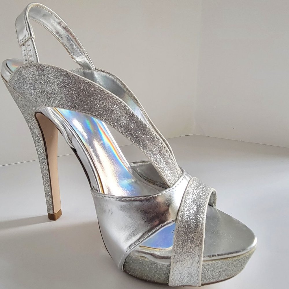 My Delicious Ruby Silver Glitter Platform Heels  Size 6.5